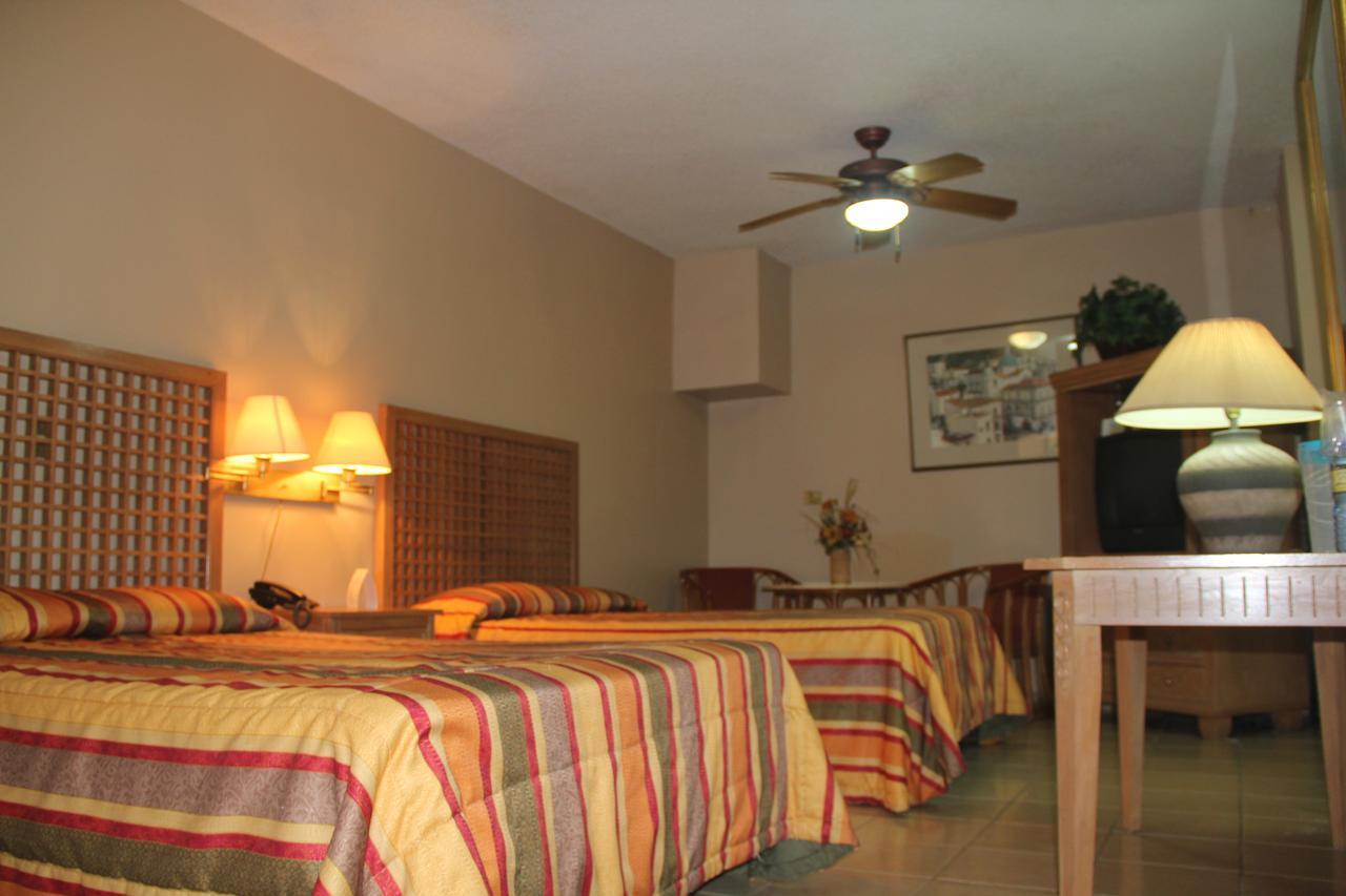 Hotel El Dorado Sabinas ภายนอก รูปภาพ