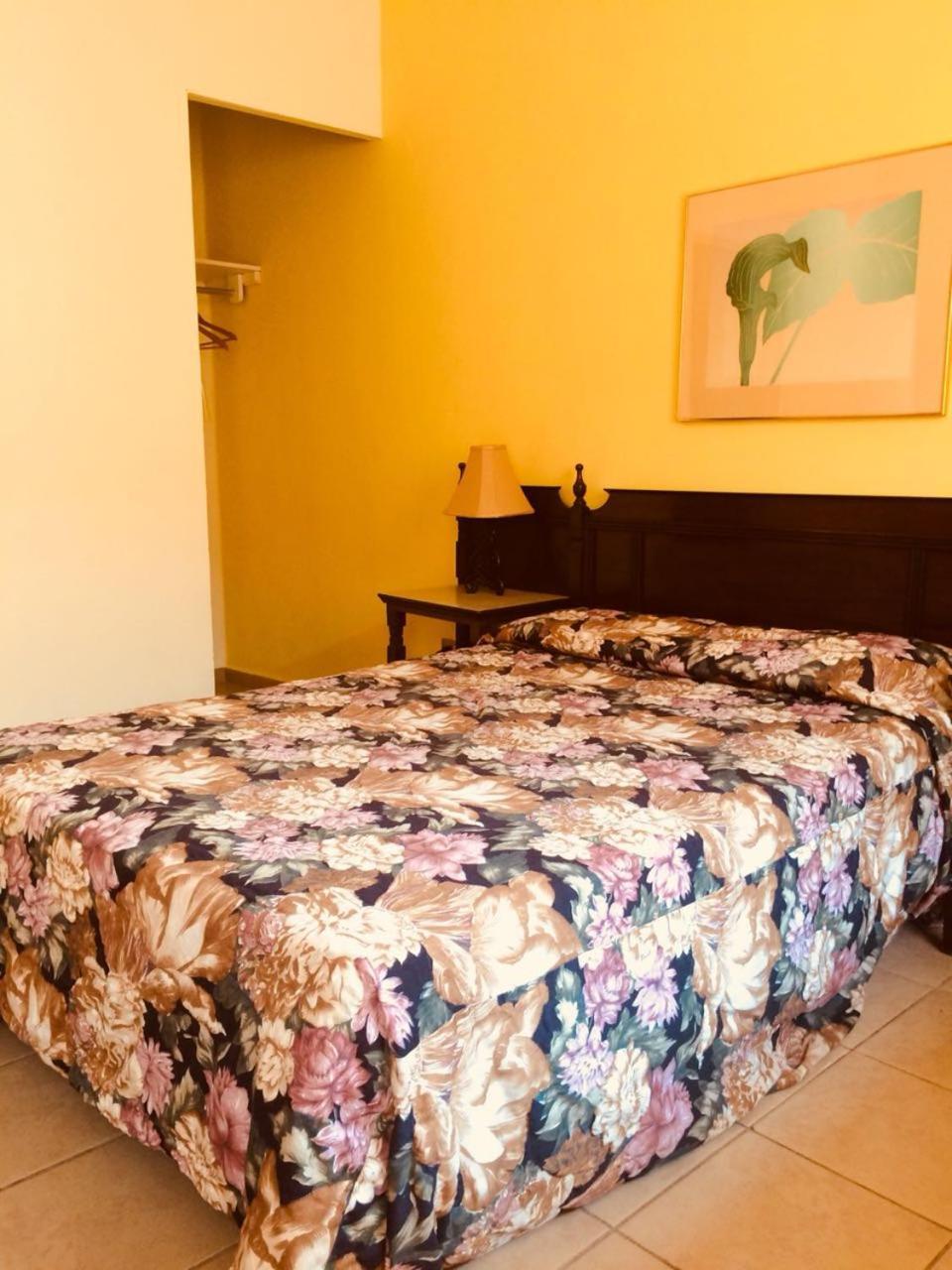 Hotel El Dorado Sabinas ภายนอก รูปภาพ