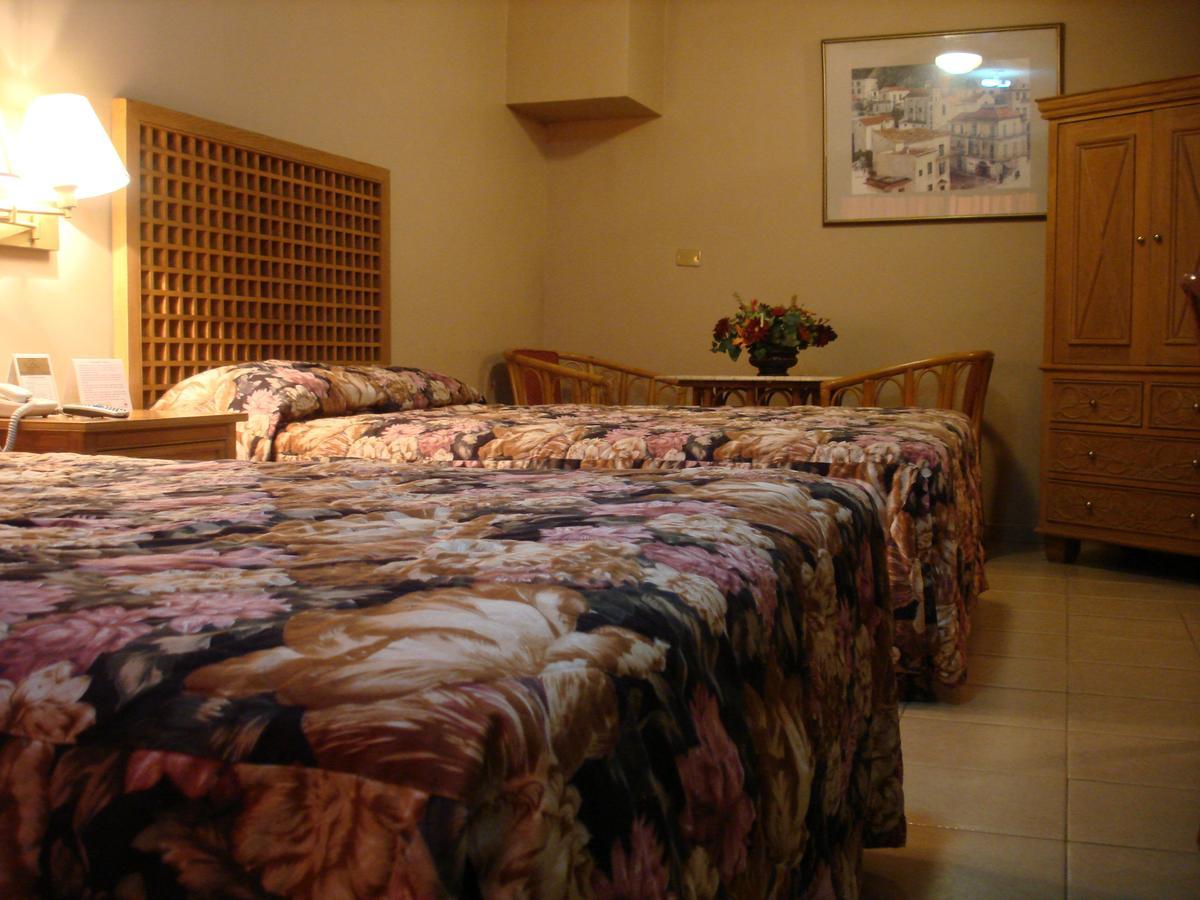 Hotel El Dorado Sabinas ภายนอก รูปภาพ